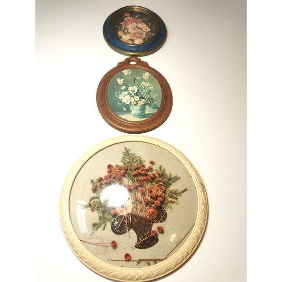 Wall hangings Three Vintage to older Vintage Botanical - Picture 2 of 10